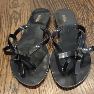 Melissa Black Bow Sandals Glossy Thong Style